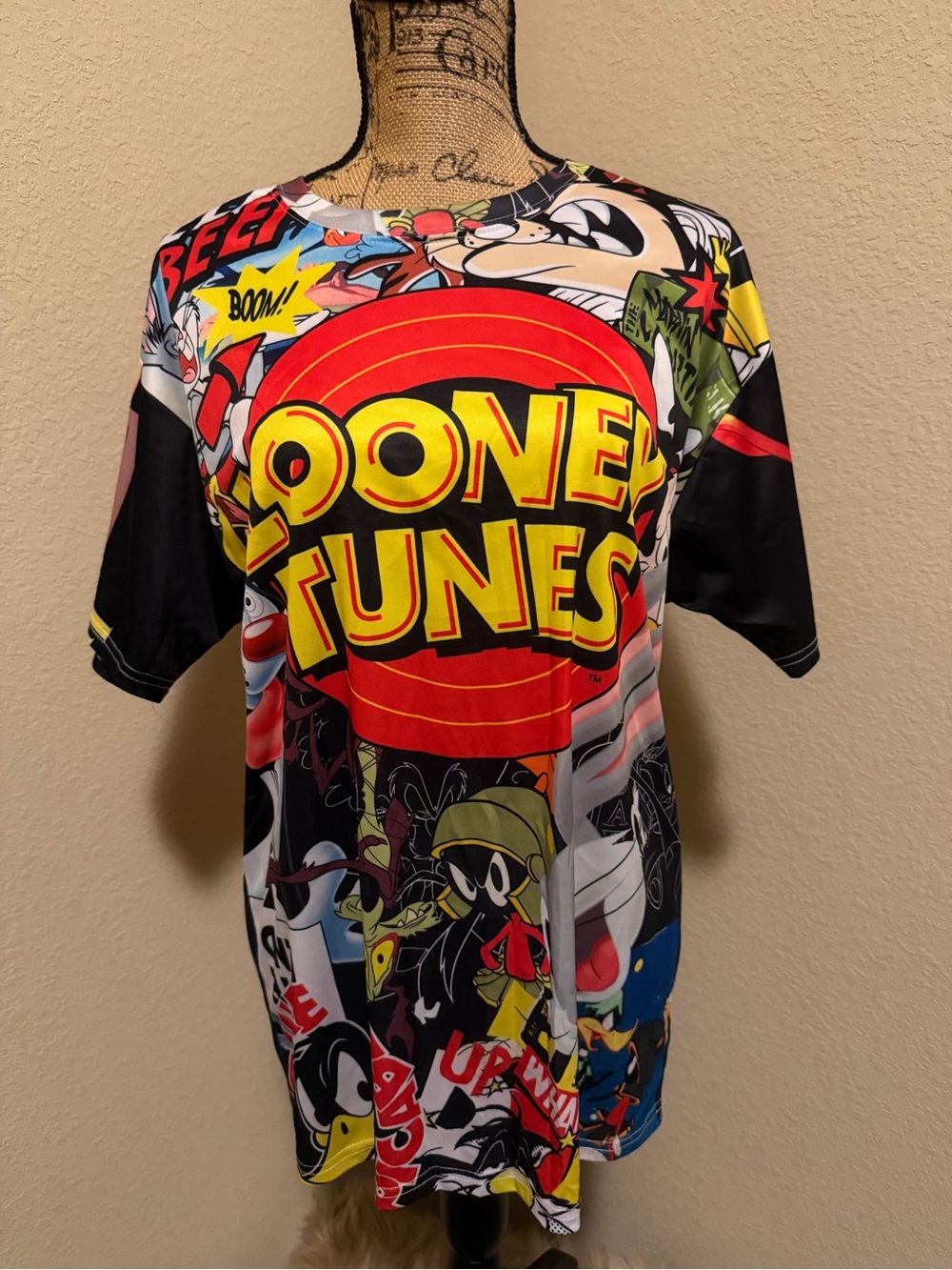 Warner Bros. Looney Tunes Multicolor Cartoon Crewneck - Black, Red, Blue, Yellow